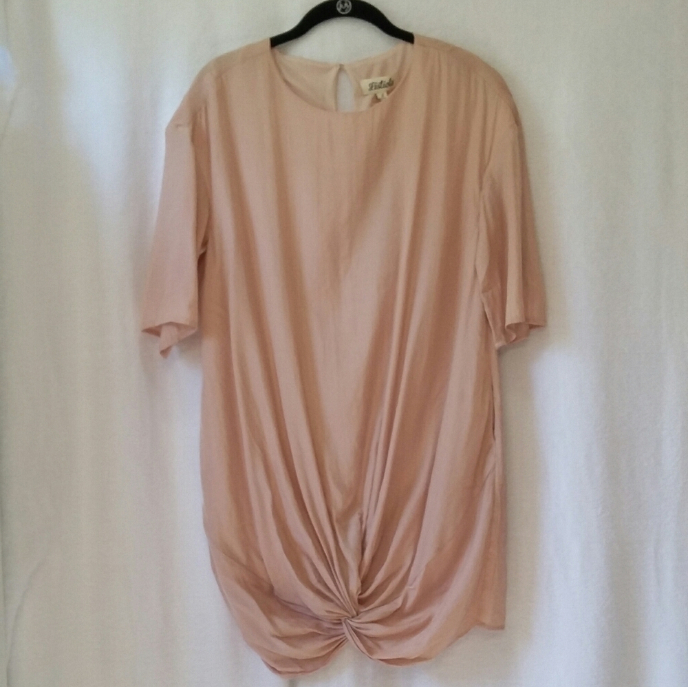 Listicle Blush Twist-Knot Short Sleeve Tunic